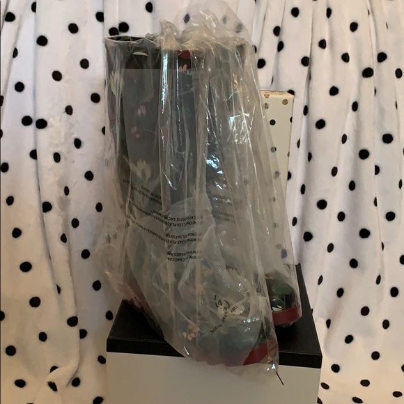 NEW! Kate Spade New York Renata Tall Rain Boots - Picture 10 of 10